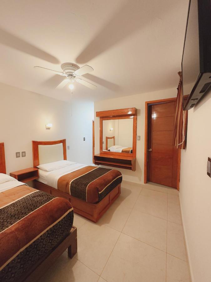 Hotel y Restaurant Fandangos Asuncion Nochixtlan Bagian luar foto