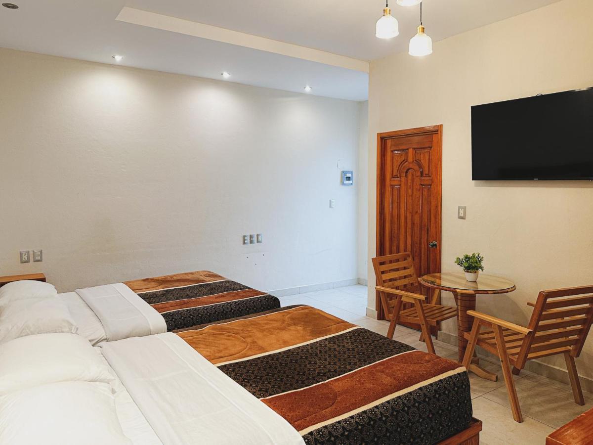 Hotel y Restaurant Fandangos Asuncion Nochixtlan Bagian luar foto